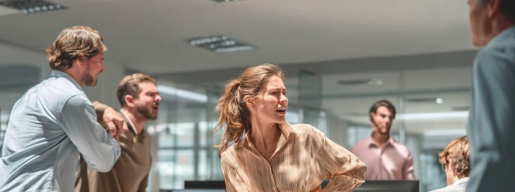 6 étapes à suivre si vous êtes témoin d’harcèlement sur votre lieu du travail
